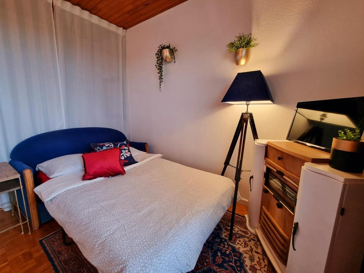 Studio Avec Superbe Vue 5Min A Pied Des Thermes Bagnoles de l'Orne Normandie Bagian luar foto